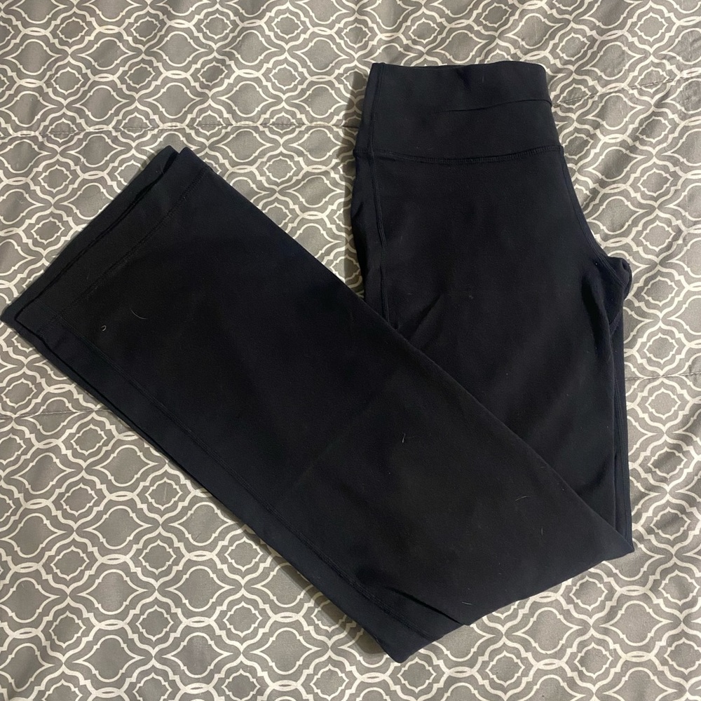Lululemon yoga pants